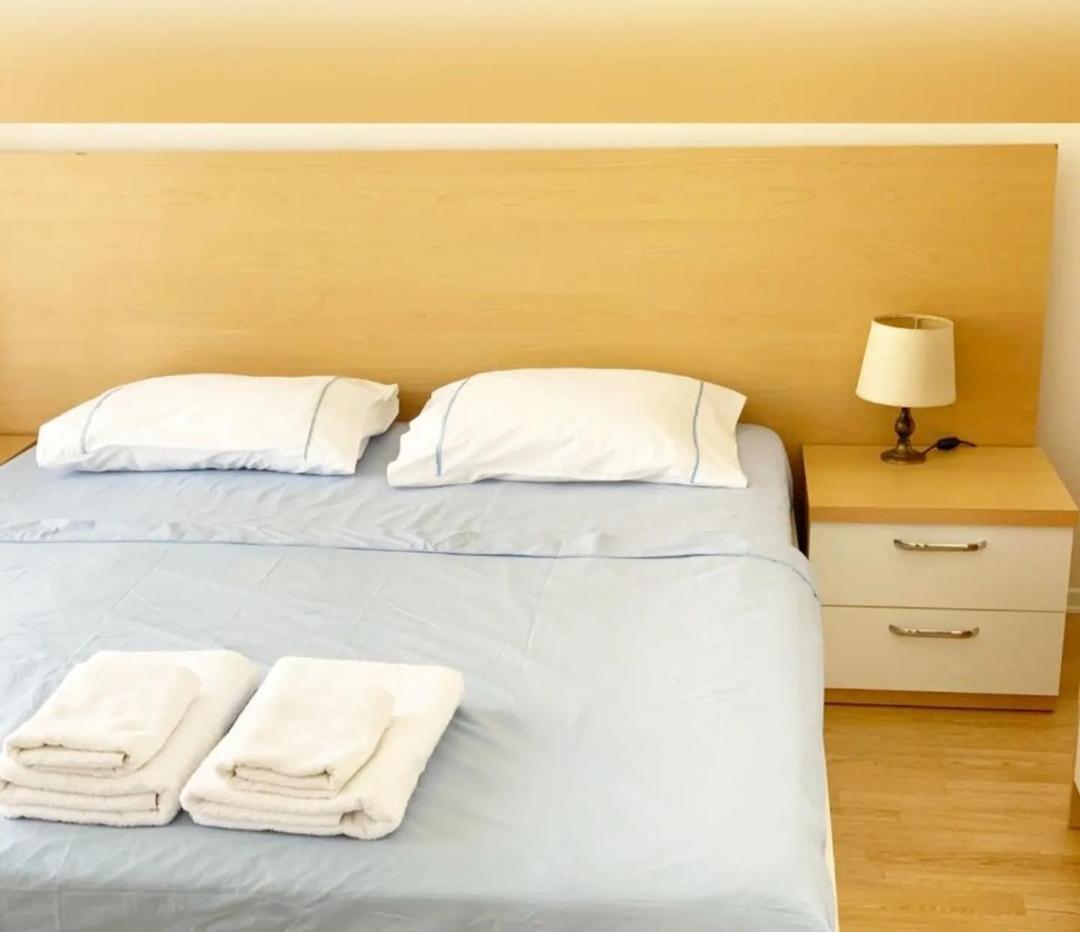 Beautiful And Lovely Apartment Tiranë Luaran gambar